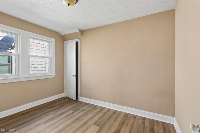 13618 Wainstead Avenue, Cleveland, OH 44111