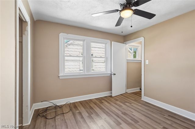 13618 Wainstead Avenue, Cleveland, OH 44111