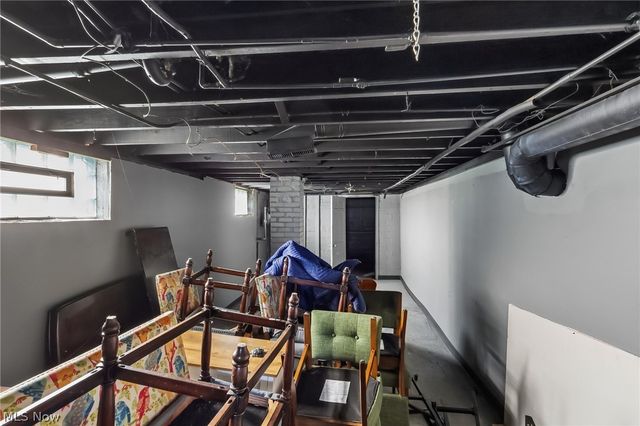 13618 Wainstead Avenue, Cleveland, OH 44111