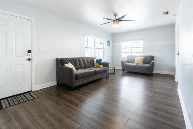551 84TH AVENUE N, St Petersburg, FL 33702