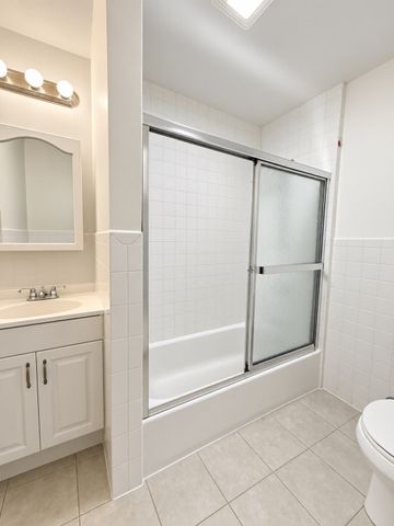 94 Calumet St 3, Boston, MA 02120