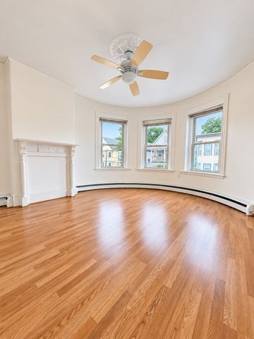 94 Calumet St 3, Boston, MA 02120