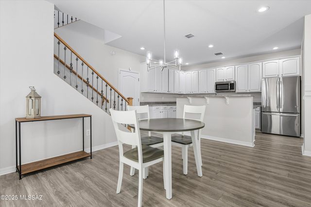 2732 N Neruda Lane, Tucson, AZ 85712