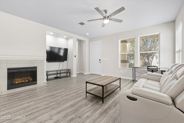 2732 N Neruda Lane, Tucson, AZ 85712