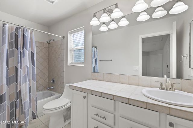 2732 N Neruda Lane, Tucson, AZ 85712