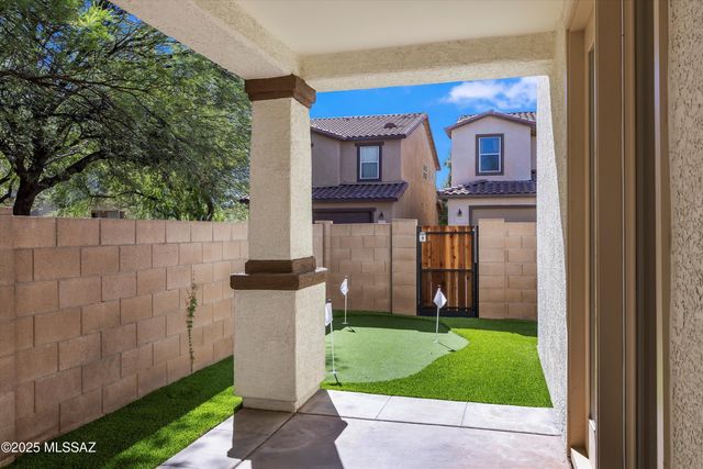 2732 N Neruda Lane, Tucson, AZ 85712