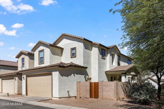 2732 N Neruda Lane, Tucson, AZ 85712