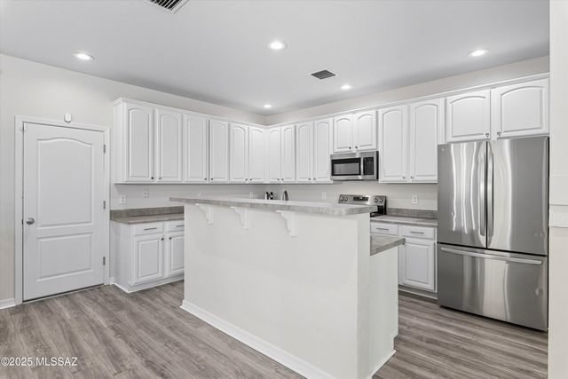 2732 N Neruda Lane, Tucson, AZ 85712