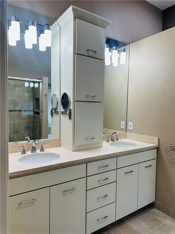 208 N Pacific Court, Raymore, MO 64083