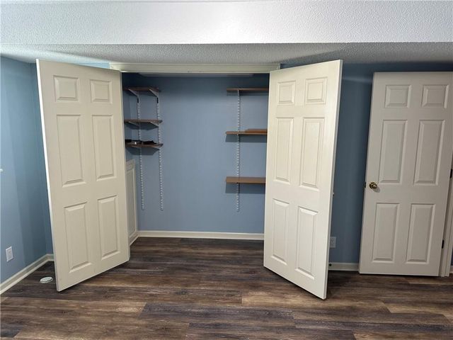 208 N Pacific Court, Raymore, MO 64083