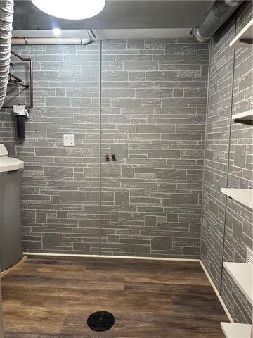 208 N Pacific Court, Raymore, MO 64083