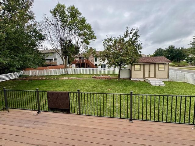 208 N Pacific Court, Raymore, MO 64083