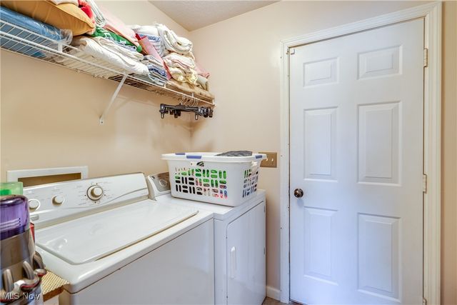 504 Burnett Avenue, Dalton, OH 44618