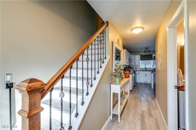 504 Burnett Avenue, Dalton, OH 44618