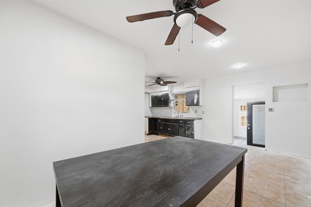 2915 Fakes Drive, Dallas, TX 75224