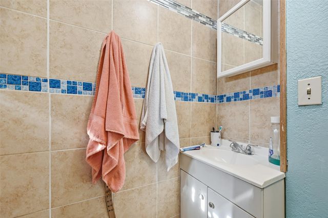 2915 Fakes Drive, Dallas, TX 75224