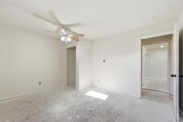 2915 Fakes Drive, Dallas, TX 75224