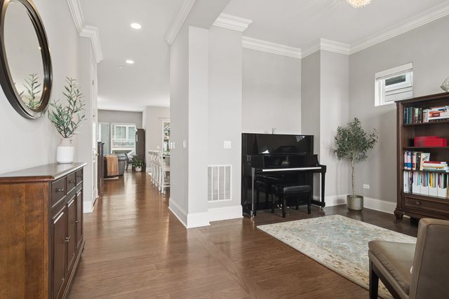 1454 Somerset Place, Barrington, IL 60010