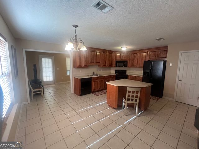 224 Sunflower Drive, Bonaire, GA 31005
