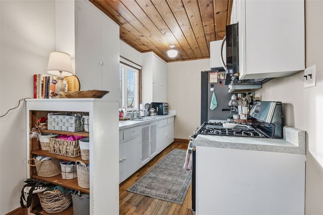 601 Carroll DR SE, Cedar Rapids, IA 52403