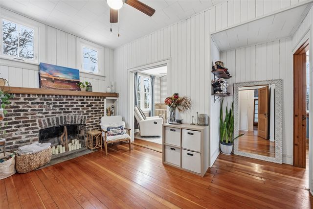 601 Carroll DR SE, Cedar Rapids, IA 52403