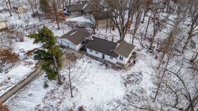 601 Carroll DR SE, Cedar Rapids, IA 52403