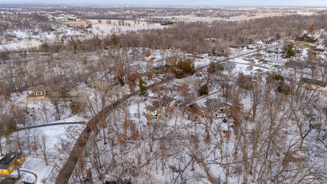 601 Carroll DR SE, Cedar Rapids, IA 52403