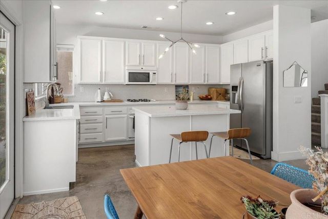 6458 Ficus Place, Carlsbad, CA 92011