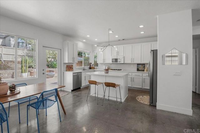 6458 Ficus Place, Carlsbad, CA 92011