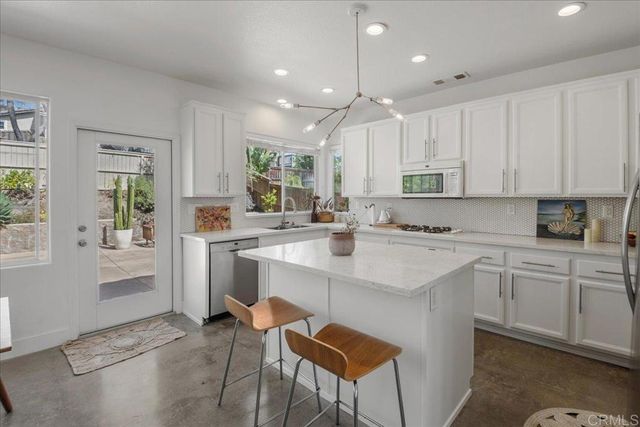 6458 Ficus Place, Carlsbad, CA 92011