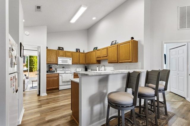 4225 Rivergate Ln., Little River, SC 29566