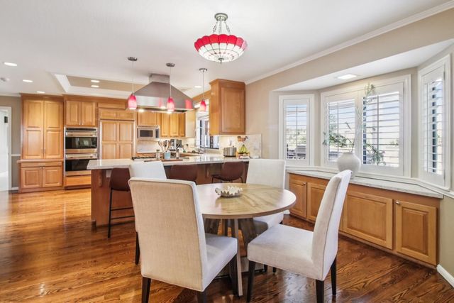 733 Temescal Way, Redwood City, CA 94062