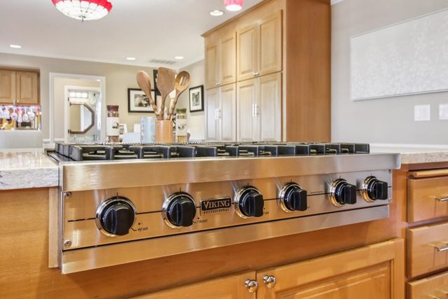 733 Temescal Way, Redwood City, CA 94062