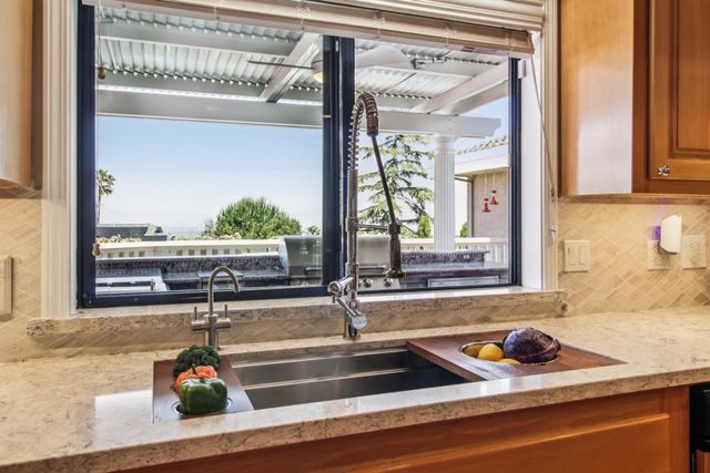 733 Temescal Way, Redwood City, CA 94062