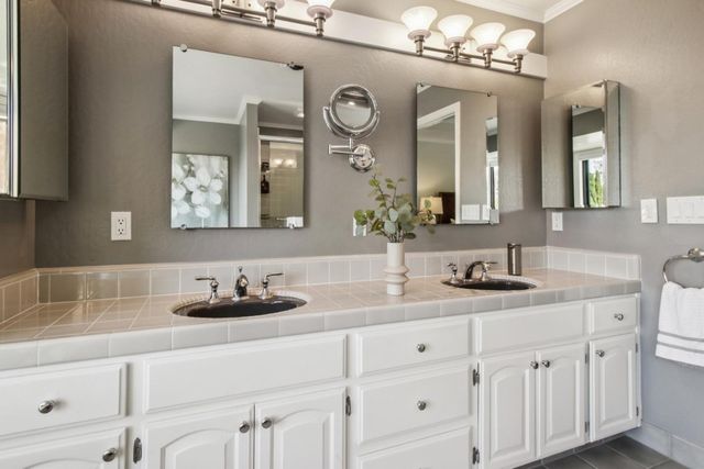 733 Temescal Way, Redwood City, CA 94062