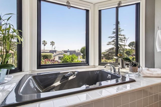 733 Temescal Way, Redwood City, CA 94062
