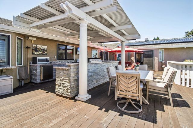 733 Temescal Way, Redwood City, CA 94062