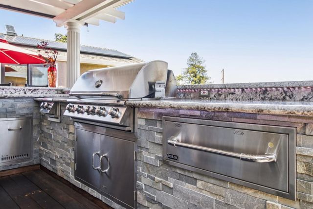 733 Temescal Way, Redwood City, CA 94062