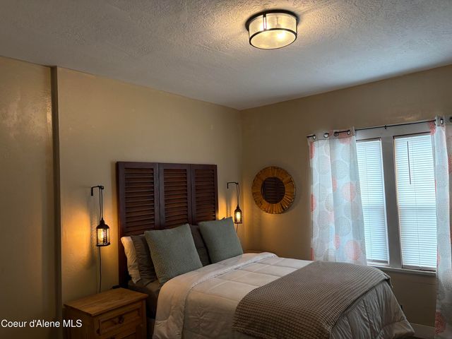 214 Silver Ave, Kellogg, ID 83837