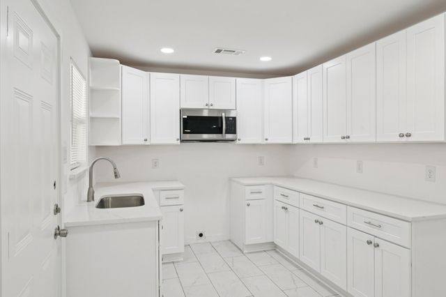 1428 Hawley Lane, Dallas, TX 75217