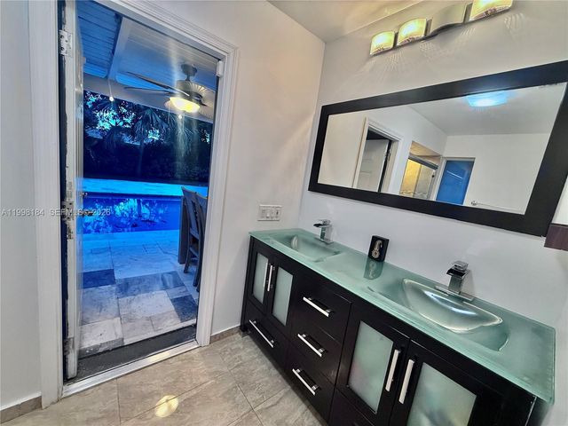 8404 SW 26th Street, Davie, FL 33324