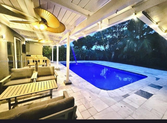 8404 SW 26th Street, Davie, FL 33324