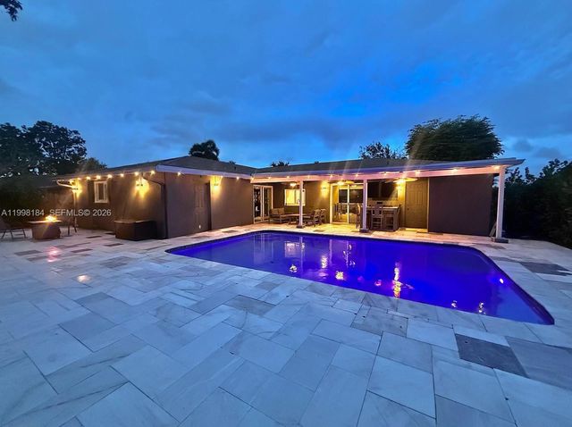 8404 SW 26th Street, Davie, FL 33324