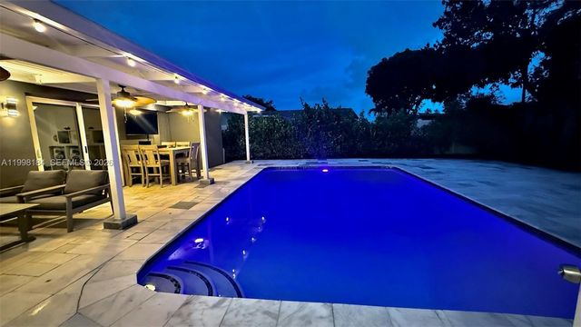 8404 SW 26th Street, Davie, FL 33324