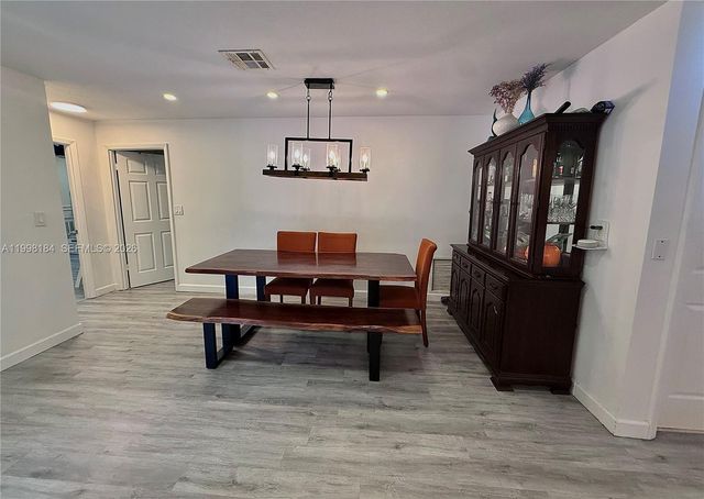 8404 SW 26th Street, Davie, FL 33324