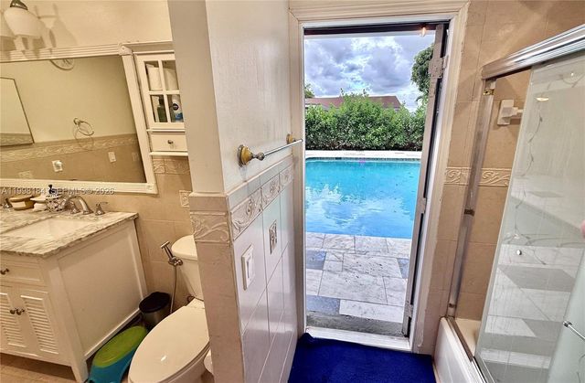 8404 SW 26th Street, Davie, FL 33324