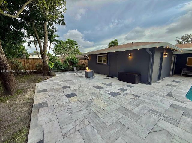 8404 SW 26th Street, Davie, FL 33324