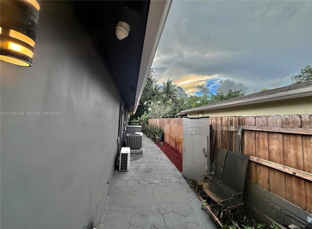 8404 SW 26th Street, Davie, FL 33324