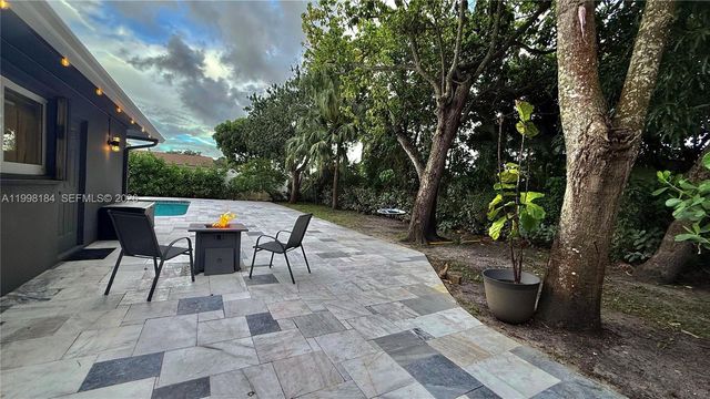 8404 SW 26th Street, Davie, FL 33324