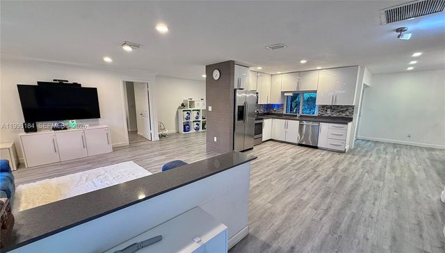 8404 SW 26th Street, Davie, FL 33324